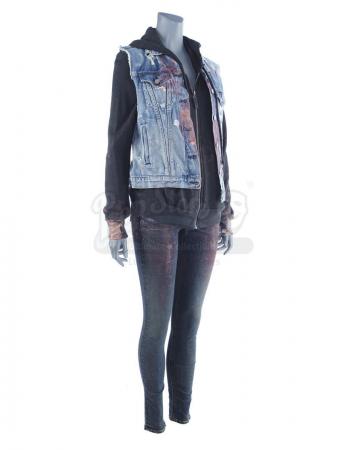 Lot #38 - Marvel's Agents of S.H.I.E.L.D. - Daisy Johnson's Bloodied Quinn Costume - 2