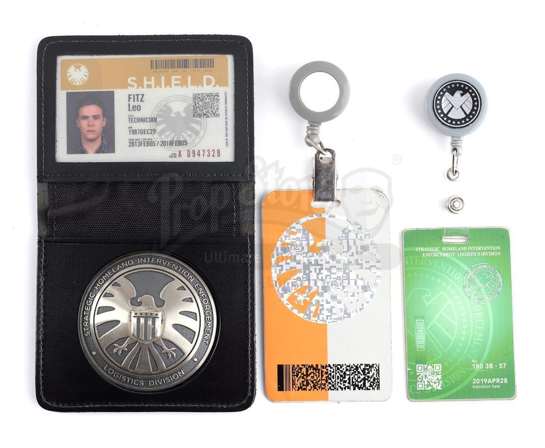Marvel Agents of S.H.I.E.L.D. Badge ID Card Replica Set | toynk Exclusive